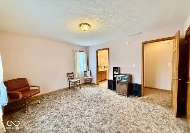Photo 4 of Single family home for sale at 8621 N County Rd 425 W, Brazil, IN 47834 | MLS# 22125954 | Listing updated on 2026-10-01