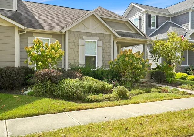 Photo 3 of Condo for sale at 7217 Antiquity Dr, Carmel, IN 46033 | MLS# 22125976 | Listing updated on 2026-09-20