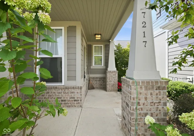 Photo 4 of Condo for sale at 7217 Antiquity Dr, Carmel, IN 46033 | MLS# 22125976 | Listing updated on 2026-09-20