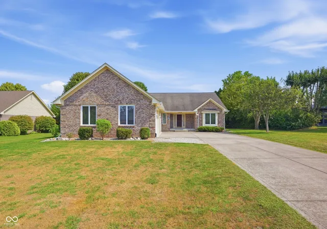 Photo 1 of Single family home for sale at 1909 Lakeside Ln, Indianapolis, IN 46229 | MLS# 22125980 | Listing updated on 2026-09-21