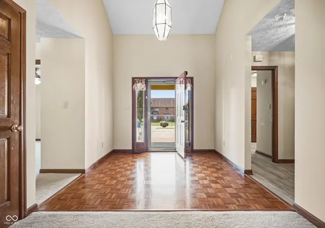 Photo 3 of Single family home for sale at 1909 Lakeside Ln, Indianapolis, IN 46229 | MLS# 22125980 | Listing updated on 2026-09-21