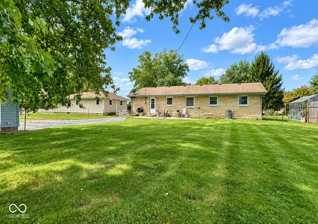 Photo 2 of Single family home for sale at 1475 Raymond Rd, Martinsville, IN 46151 | MLS# 22125994 | Listing updated on 2026-09-22