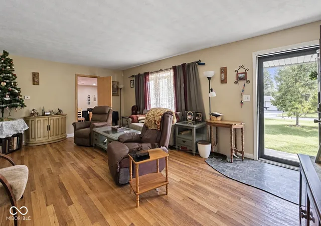 Photo 3 of Single family home for sale at 1475 Raymond Rd, Martinsville, IN 46151 | MLS# 22125994 | Listing updated on 2026-09-22