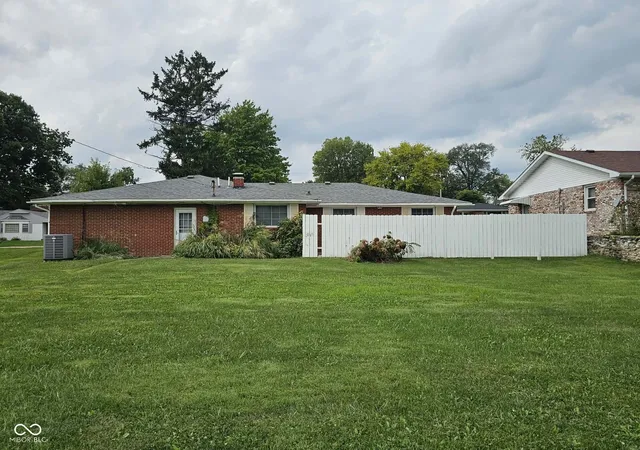 Photo 2 of Single family home for sale at 311 N Edgeway Dr, Alexandria, IN 46001 | MLS# 22126002 | Listing updated on 2026-09-25