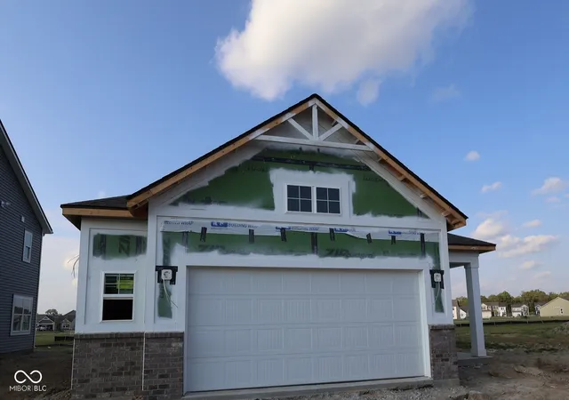 Photo 2 of Sale Pending at 1914 Victor Higgins Dr, Shelbyville, IN 46176 | MLS# 22126029 | Listing updated on 2026-09-28