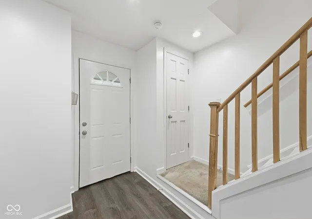 Photo 3 of Single family home for sale at 12202 Colbarn Pl, Fishers, IN 46038 | MLS# 22126041 | Listing updated on 2026-10-02