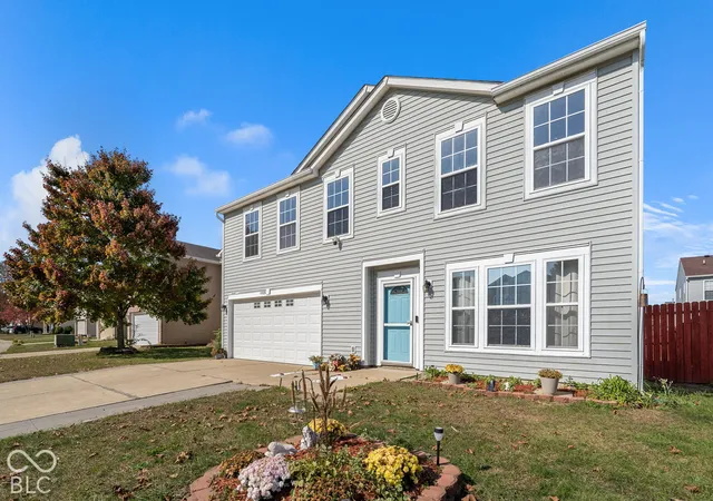 Photo 3 of Single family home for sale at 10920 Zimmerman Ln, Indianapolis, IN 46231 | MLS# 22126044 | Listing updated on 2026-10-27