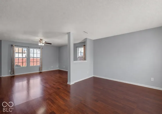 Photo 4 of Single family home for sale at 10920 Zimmerman Ln, Indianapolis, IN 46231 | MLS# 22126044 | Listing updated on 2026-10-27