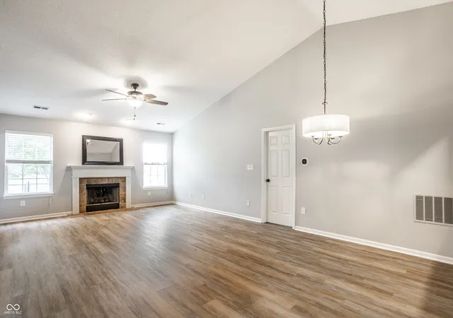 Photo 3 of Single family home for sale at 6115 Green Glade Dr, Whitestown, IN 46075 | MLS# 22126051 | Listing updated on 2026-10-07