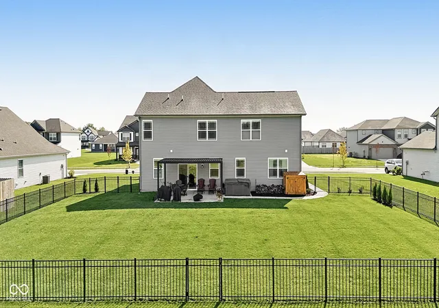Photo 4 of Single family home for sale at 2282 Oakmont Dr, Plainfield, IN 46168 | MLS# 22126081 | Listing updated on 2026-09-23