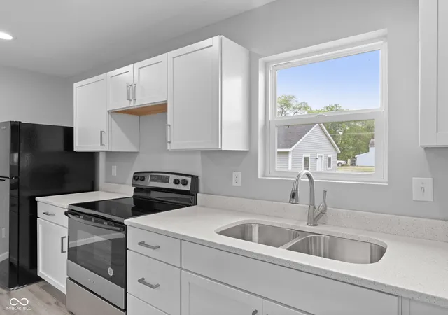 Photo 3 of Single family home for sale at 1061 W 29th Street, Indianapolis, IN 46208 | MLS# 22126109 | Listing updated on 2026-09-18
