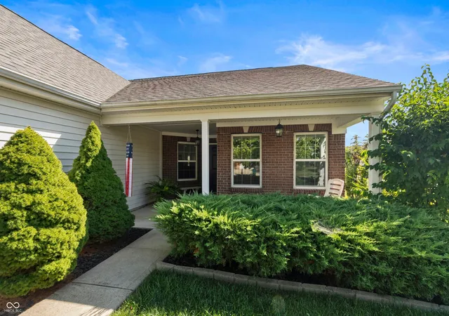 Photo 1 of Single family home for sale at 5674 Crump Ln, Indianapolis, IN 46234 | MLS# 22126110 | Listing updated on 2026-09-23