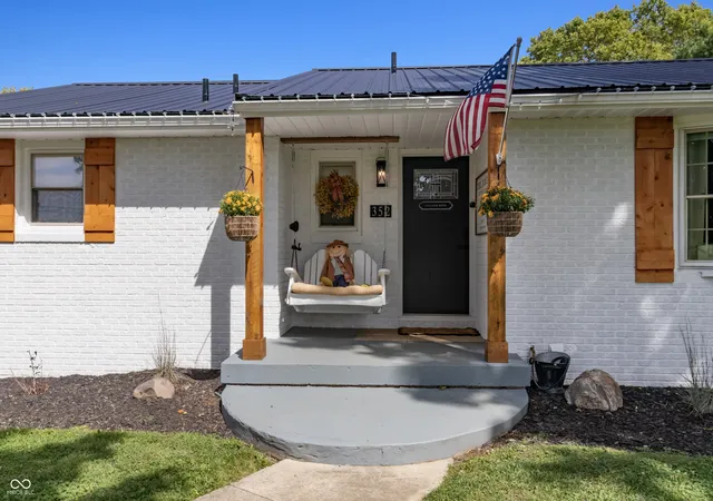 Photo 2 of Single family home for sale at 352 E 650 North, Alexandria, IN 46001 | MLS# 22126117 | Listing updated on 2026-09-22