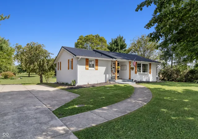 Photo 3 of Single family home for sale at 352 E 650 North, Alexandria, IN 46001 | MLS# 22126117 | Listing updated on 2026-09-22