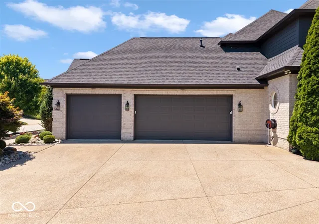Photo 4 of Sale Pending at 5084 Sweetwater Dr, Noblesville, IN 46062 | MLS# 22126152 | Listing updated on 2026-09-20