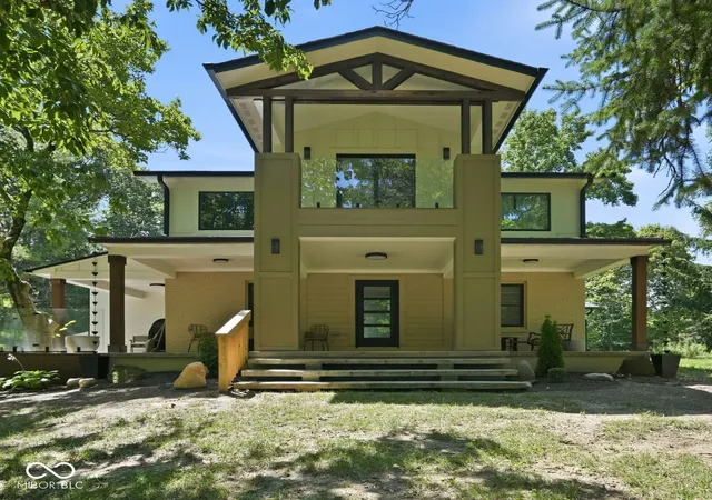 Photo 1 of Mansion for sale at 7980 7984 Royal Ave, Zionsville, IN 46077 | MLS# 22126169 | Listing updated on 2026-10-05
