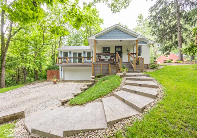 Photo 2 of Mansion for sale at 7980-7984 Royal Ave, Zionsville, IN 46077 | MLS# 22126169 | Listing updated on 2026-10-27