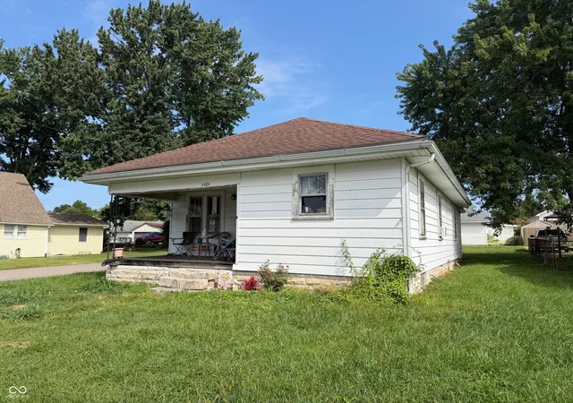 Photo 2 of Sale Pending at 1525 2nd Street, Bedford, IN 47421 | MLS# 22126175 | Listing updated on 2026-10-02