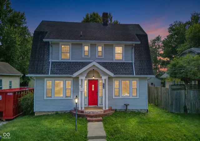 Photo 1 of Single family home for sale at 37 W Vermont St, Brownsburg, IN 46112 | MLS# 22126176 | Listing updated on 2026-10-08