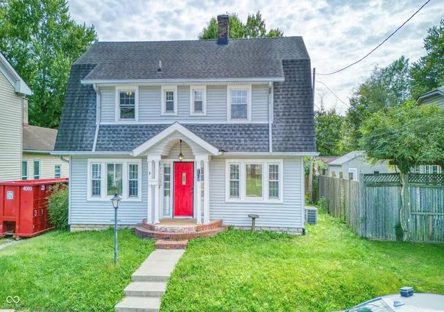 Photo 3 of Single family home for sale at 37 W Vermont St, Brownsburg, IN 46112 | MLS# 22126176 | Listing updated on 2026-10-08