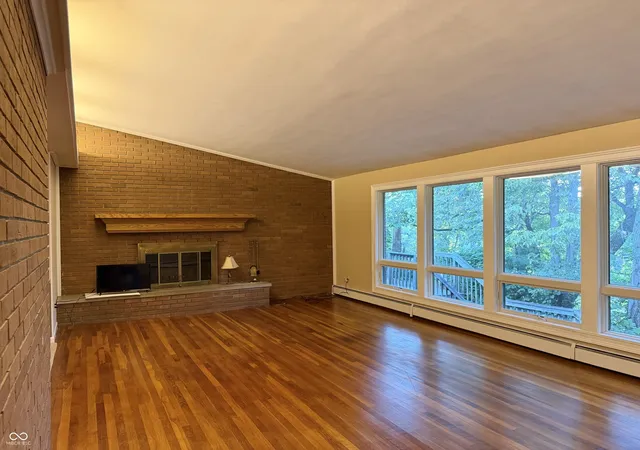 Photo 3 of Single family home for sale at 804 North St, Anderson, IN 46017 | MLS# 22126198 | Listing updated on 2026-09-26