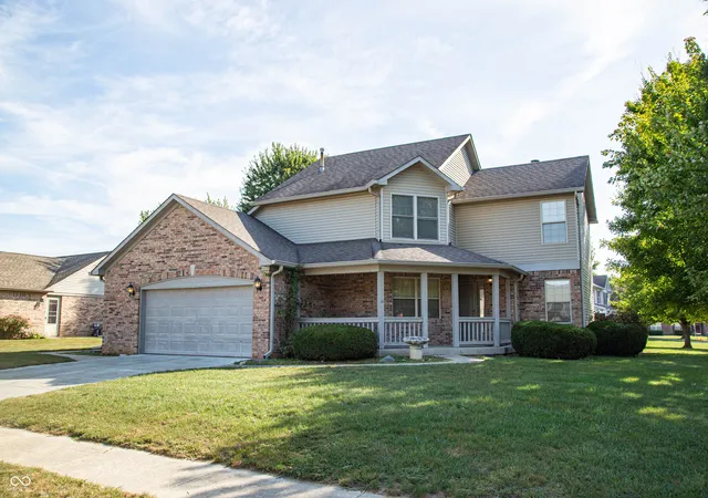 Photo 1 of Sale Pending at 1625 Black Oak Ln, Franklin, IN 46131 | MLS# 22126204 | Listing updated on 2026-09-19