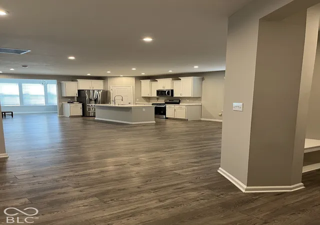 Photo 3 of Single family home for sale at 17101 Cole Evans Dr, Noblesville, IN 46060 | MLS# 22126208 | Listing updated on 2026-10-29