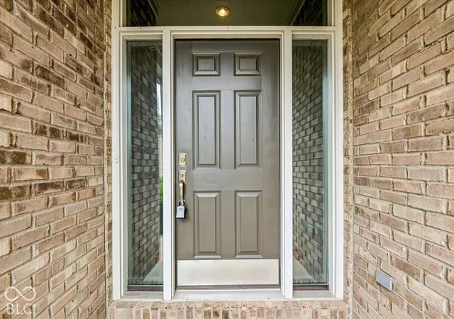 Photo 3 of Single family home for sale at 8715 Vintner Way, Indianapolis, IN 46256 | MLS# 22126213 | Listing updated on 2026-10-05