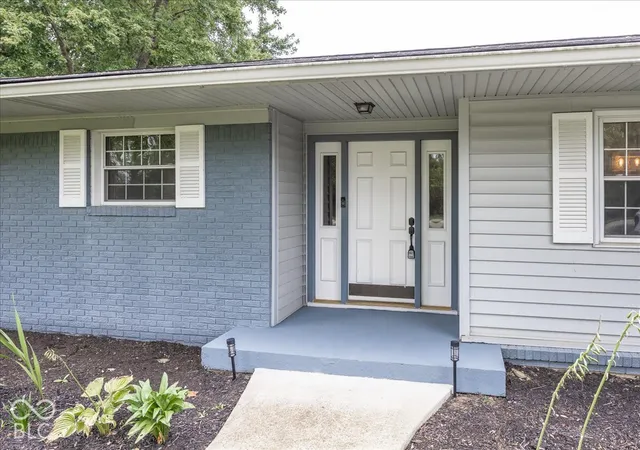 Photo 3 of Single family home for sale at 5625 S 950 East, Zionsville, IN 46077 | MLS# 22126217 | Listing updated on 2026-10-07