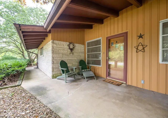 Photo 4 of Single family home for sale at 706 Highridge Ave, Greencastle, IN 46135 | MLS# 22126231 | Listing updated on 2026-09-22