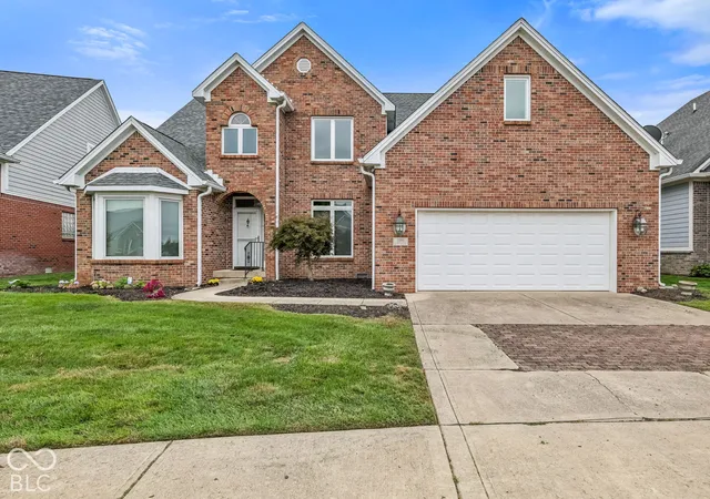 Photo 1 of Single family home for sale at 2201 Somerset Dr, Franklin, IN 46131 | MLS# 22126237 | Listing updated on 2026-09-28