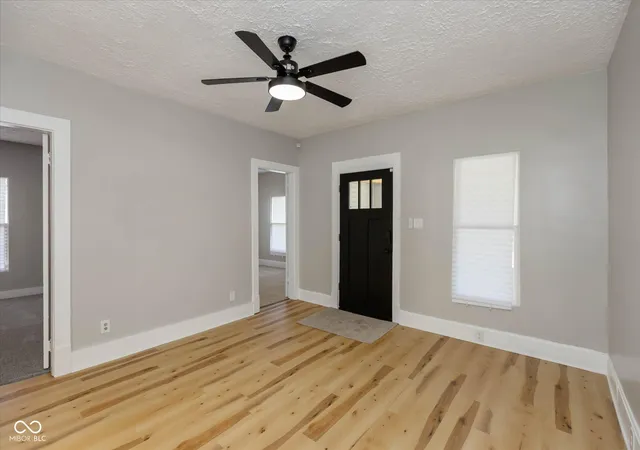 Photo 4 of Single family home for sale at 728 N Emerson Ave, Indianapolis, IN 46219 | MLS# 22126259 | Listing updated on 2026-10-06
