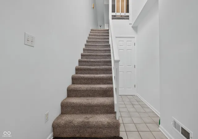 Photo 3 of Condo for sale at 9354 Aberdare Dr, Indianapolis, IN 46250 | MLS# 22126262 | Listing updated on 2026-10-09