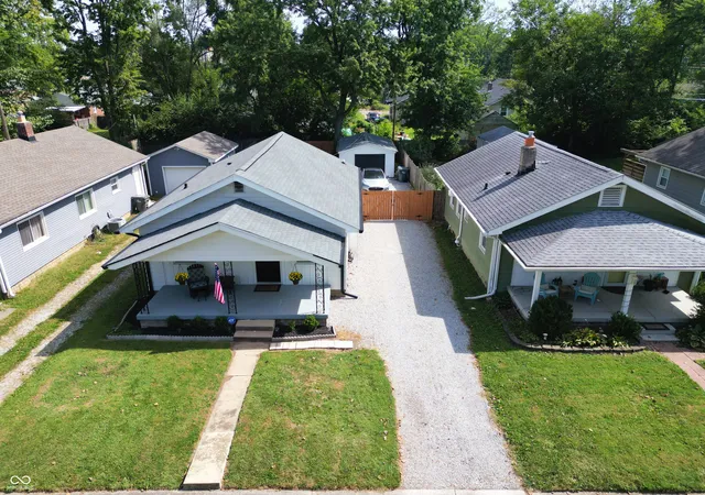Photo 3 of Sale Pending at 4927 Caroline Ave, Indianapolis, IN 46205 | MLS# 22126271 | Listing updated on 2026-09-28