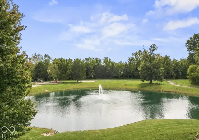 Photo 4 of Single family home for sale at 10145 Stockwell Dr, Fishers, IN 46038 | MLS# 22126274 | Listing updated on 2026-10-01