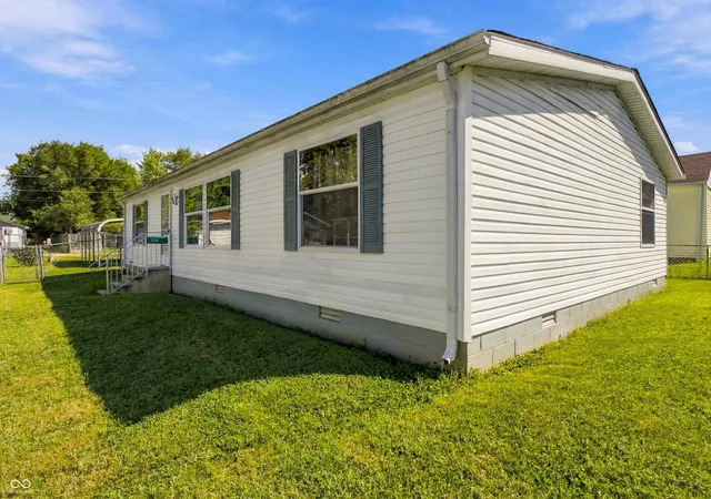 Photo 1 of Single family home for sale at 1311 Union St, Columbus, IN 47201 | MLS# 22126276 | Listing updated on 2026-09-23