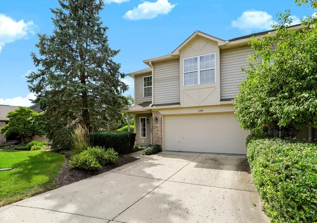 Photo 2 of Sale Pending at 11285 Shoreview Cir, Indianapolis, IN 46236 | MLS# 22126279 | Listing updated on 2026-10-01