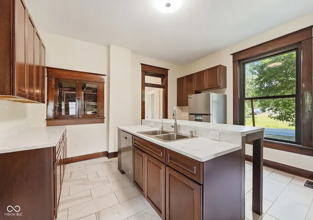 Photo 2 of Single family home for sale at 318 S Lebanon St, Jamestown, IN 46147 | MLS# 22126283 | Listing updated on 2026-10-07