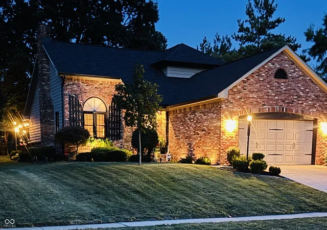 Single family home for sale at 1267 Mount Brk Ct, Greenwood, IN 46143 | MLS# 22126303