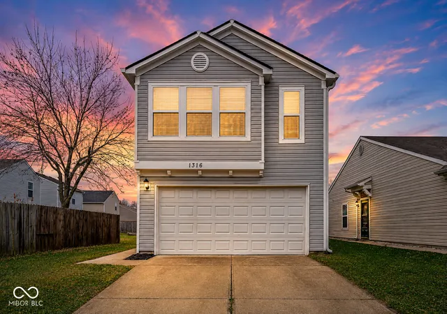 Photo 2 of Sale Pending at 1316 Freemont Ln, Greenwood, IN 46143 | MLS# 22126318 | Listing updated on 2026-10-01