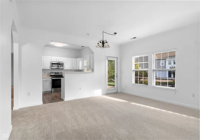 Photo 4 of Condo for sale at 1423 Shadow Ridge Rd, Carmel, IN 46280 | MLS# 22126339 | Listing updated on 2026-09-24