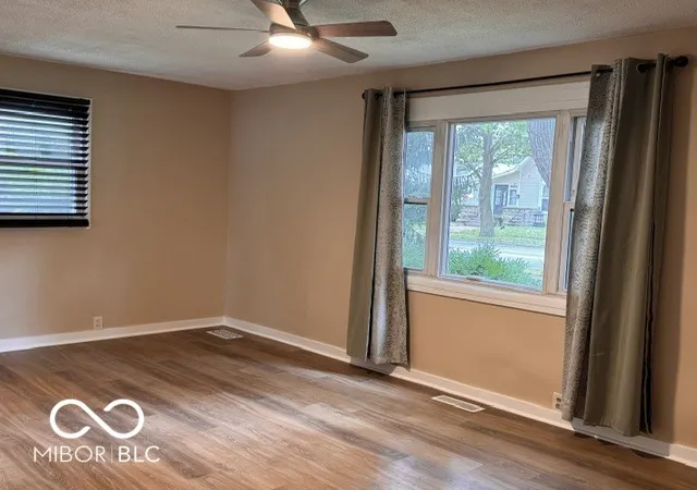Photo 3 of Single family home for sale at 1313 Monument St, Noblesville, IN 46060 | MLS# 22126346 | Listing updated on 2026-09-21