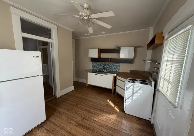 Photo 4 of House for sale at 104 E 4th Street, Sheridan, IN 46069 | MLS# 22126353 | Listing updated on 2026-09-26