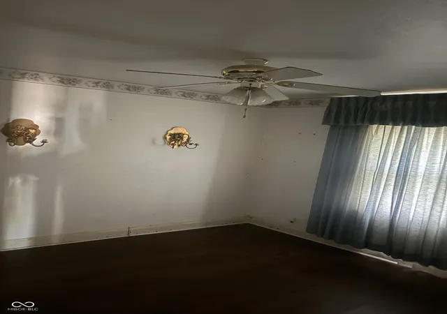 Photo 11 of Single family home for sale at 1300 S Pershing Dr, Muncie, IN 47302 | MLS# 22126366 | Listing updated on 2026-09-22