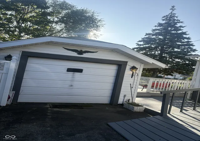 Photo 3 of Single family home for sale at 1300 S Pershing Dr, Muncie, IN 47302 | MLS# 22126366 | Listing updated on 2026-09-22