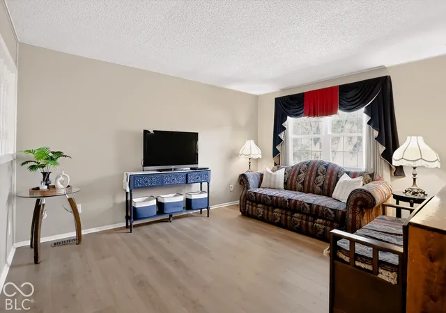 Photo 4 of Single family home for sale at 5556 Meckes Ln, Indianapolis, IN 46237 | MLS# 22126369 | Listing updated on 2026-10-06