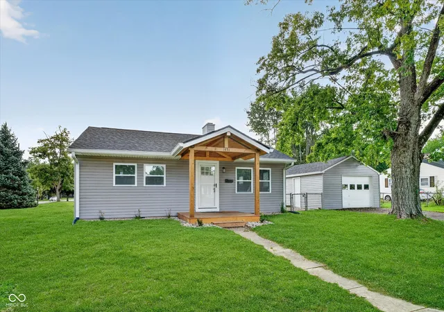 Photo 3 of Single family home for sale at 1451 Hamilton Dr, Noblesville, IN 46060 | MLS# 22126393 | Listing updated on 2026-09-21