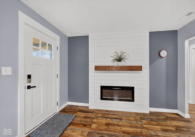 Photo 4 of Single family home for sale at 1451 Hamilton Dr, Noblesville, IN 46060 | MLS# 22126393 | Listing updated on 2026-09-21