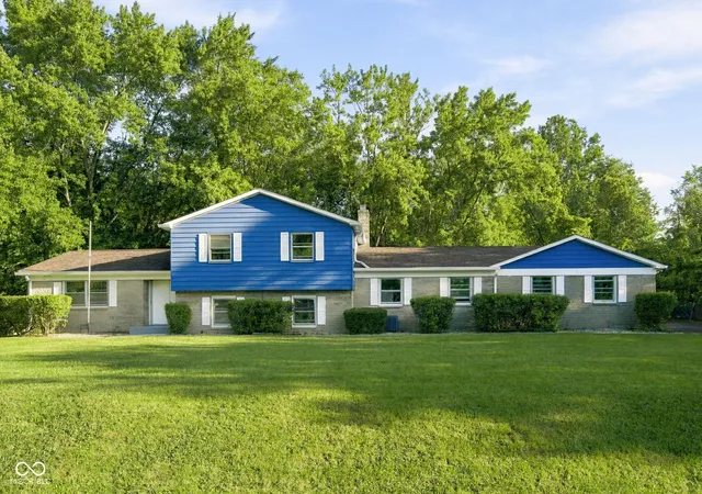Photo 2 of Single family home for sale at 6436 Speights Dr, Indianapolis, IN 46278 | MLS# 22126413 | Listing updated on 2026-09-18