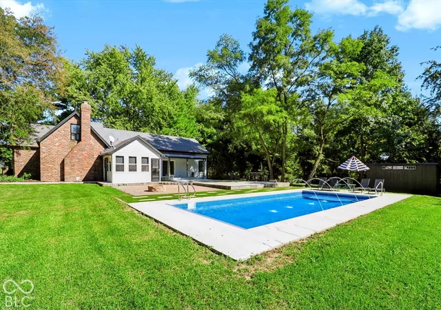 Photo 1 of Single family home for sale at 1640 N Us 421, Whitestown, IN 46075 | MLS# 22126423 | Listing updated on 2026-10-01